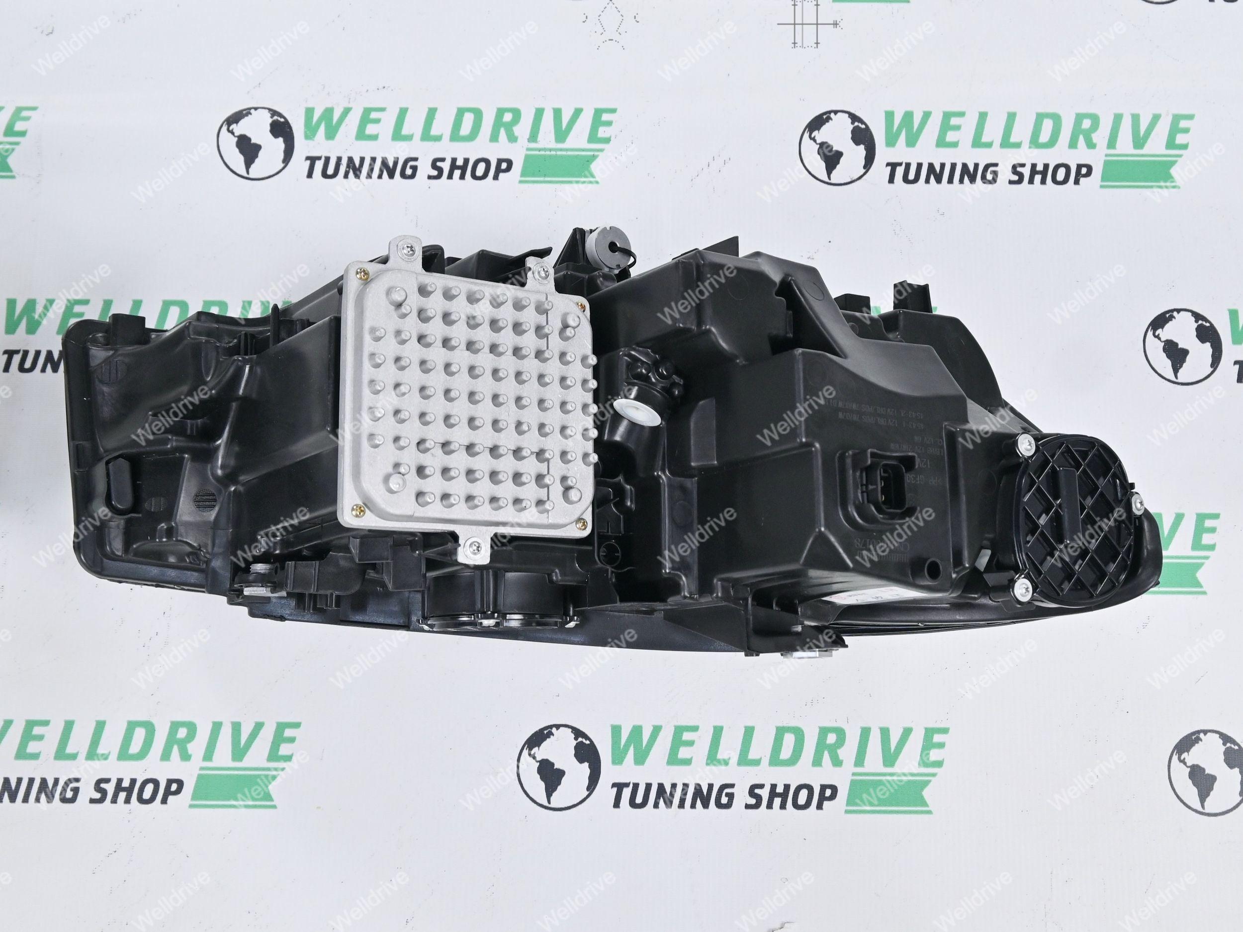 Фары передние BMW 3-Series G20 G21 дорестайлинг 18-22 с логотипом LED